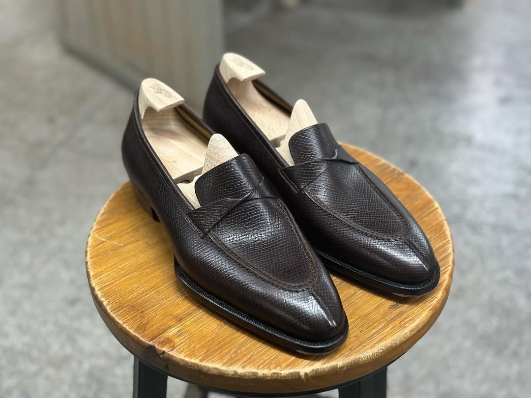 SIENNA - BROWN MILLED STRAPPED LOAFERS