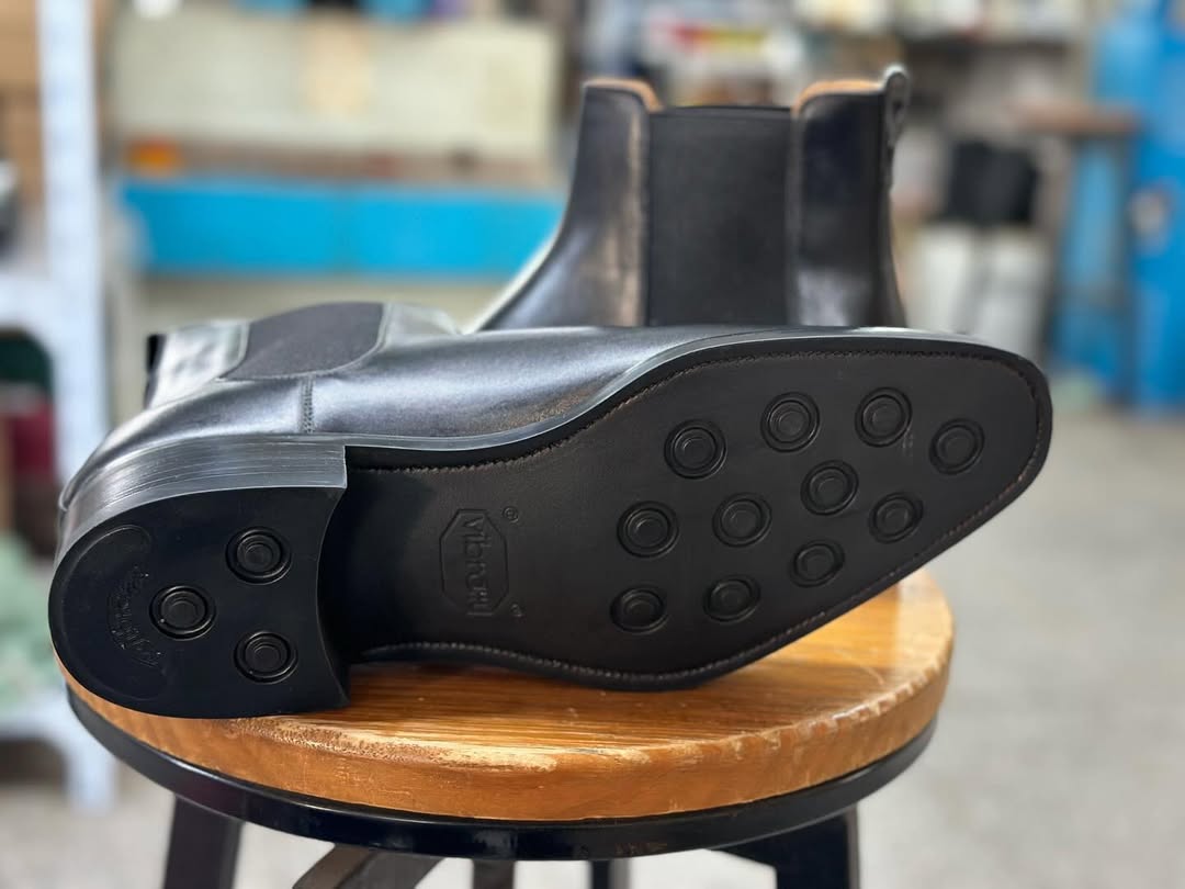 FORTIS - BLACK SLEEK FORMAL BOOTS
