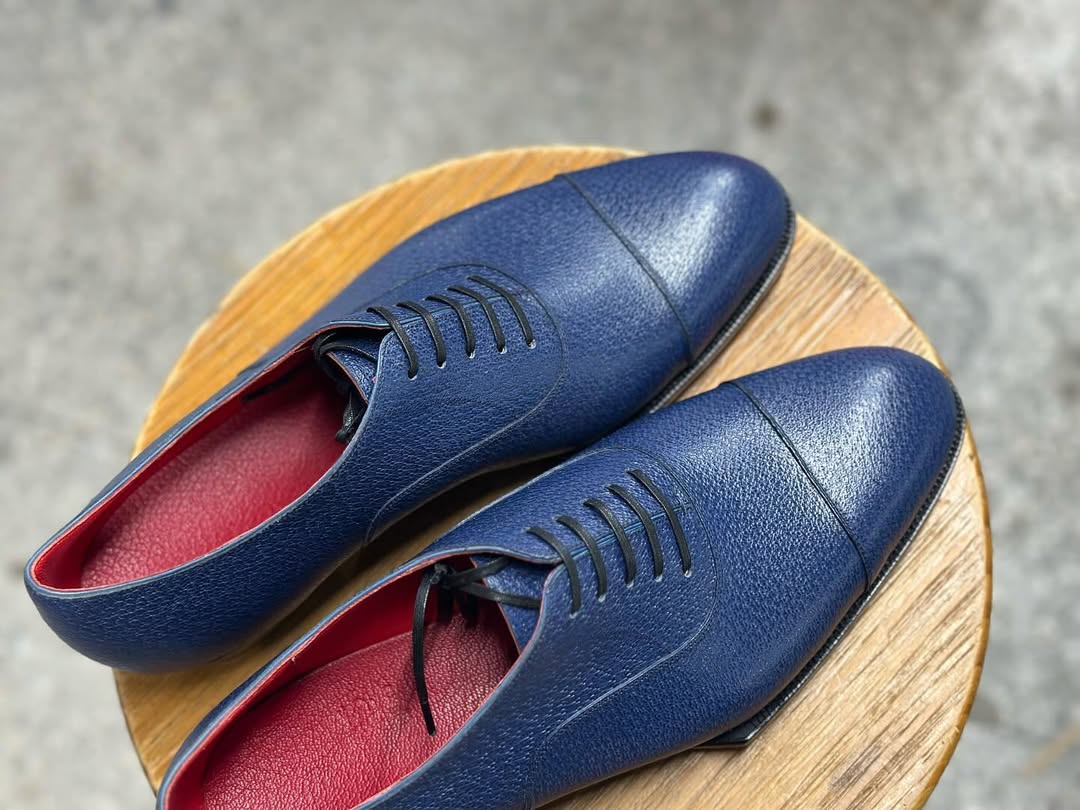 MAGNUS - NAVY BLUE MILLED CAP TOE OXFORD LACEUP