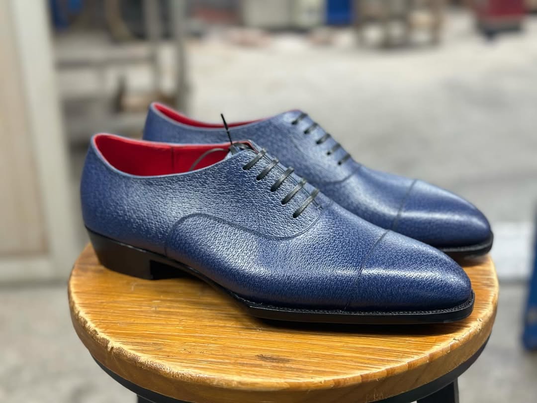 MAGNUS - NAVY BLUE MILLED CAP TOE OXFORD LACEUP