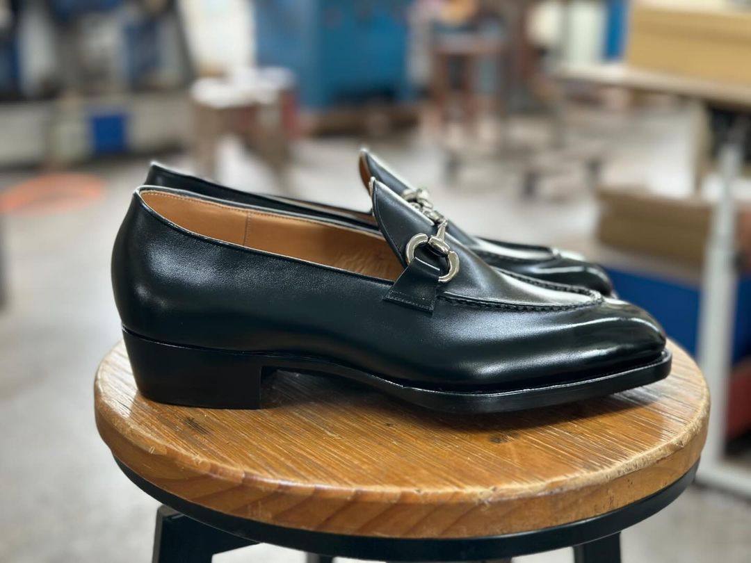 SIENNA - ETERNAL BLACK HORSEBIT LOAFER