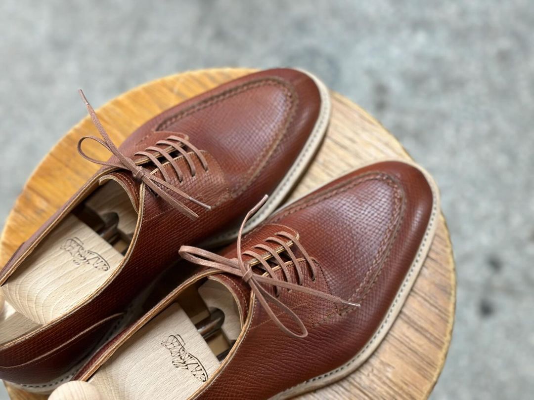 REGAL II - CHESTNUT BROWN SPLIT TOE DERBY LACEUP
