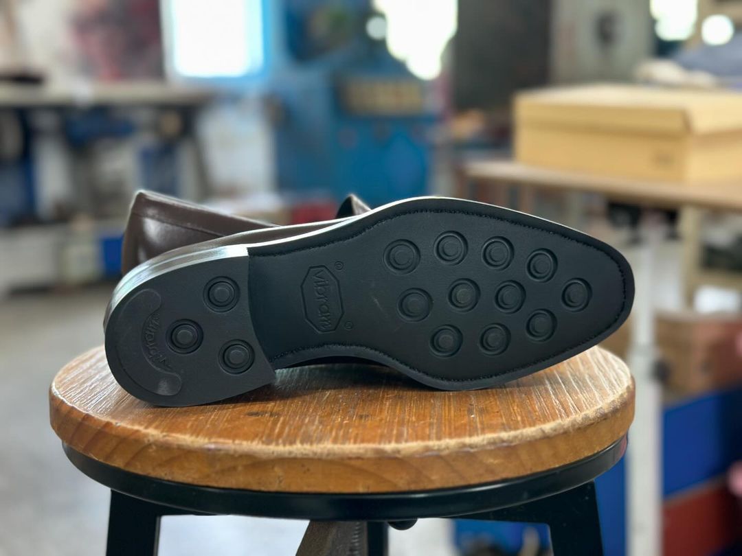 RONIN - BROWN SLEEK PENNY LOAFER