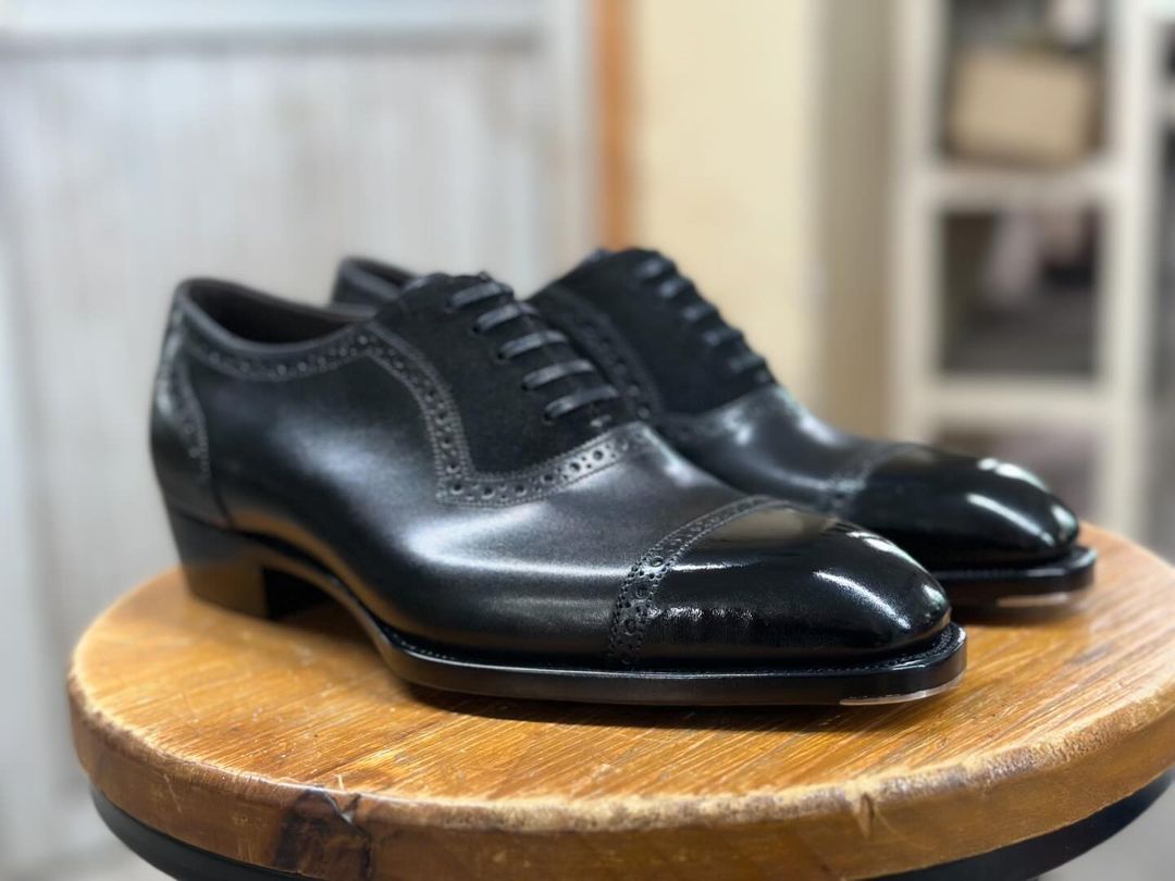 MAJESTIC - BLACK CAPTOE OXFORDS WITH SUEDE