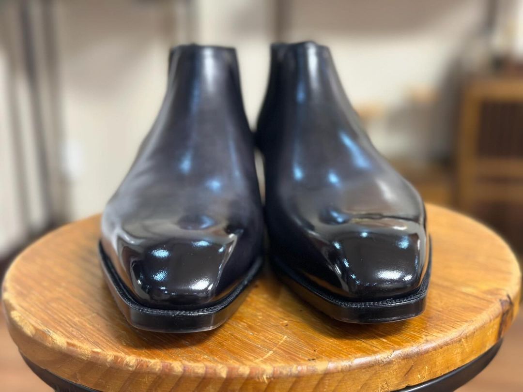 VELORE - SOPHISTICATED DARK GREY LOW ANKLE BOOT
