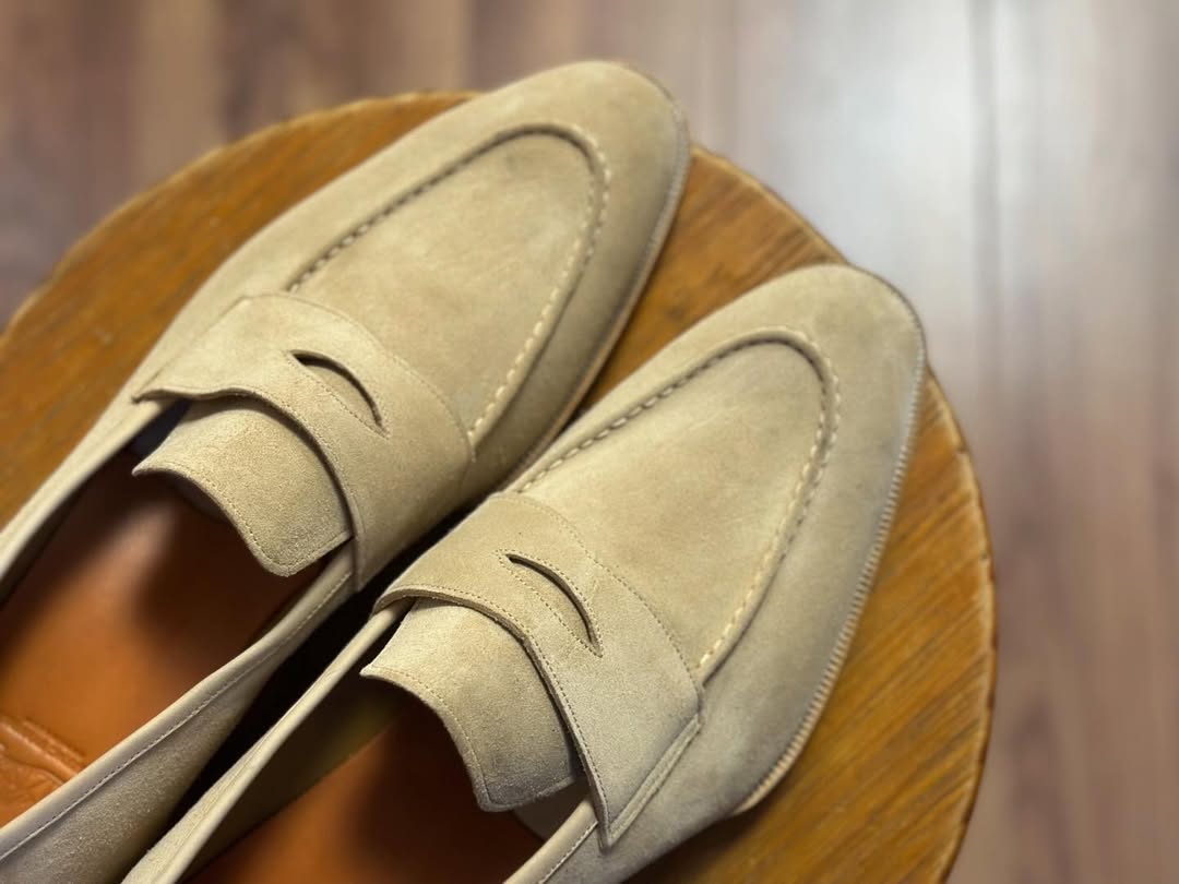 PARKER - CREAM SUEDE PENNY LOAFER
