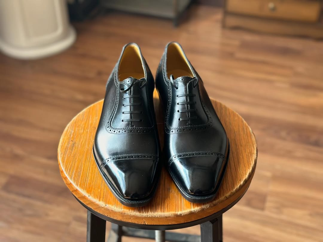 MAJESTIC - URBAN VIRTUOSO BLACK OXFORD LACEUP