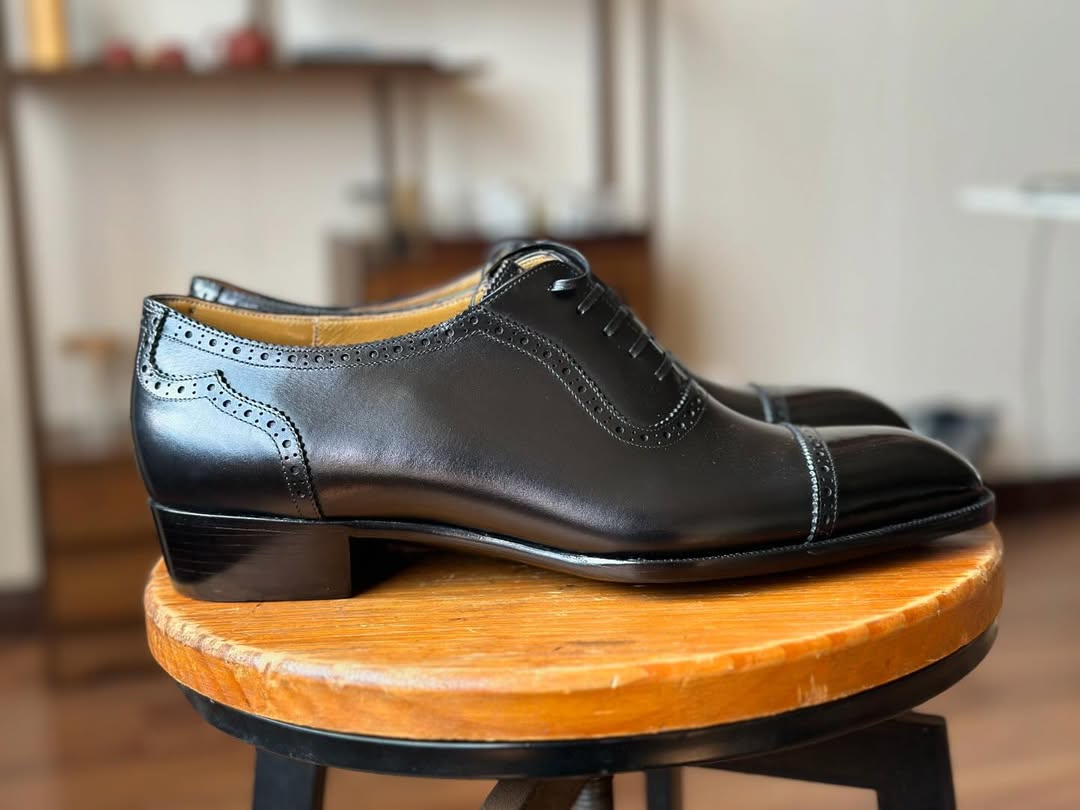 MAJESTIC - URBAN VIRTUOSO BLACK OXFORD LACEUP