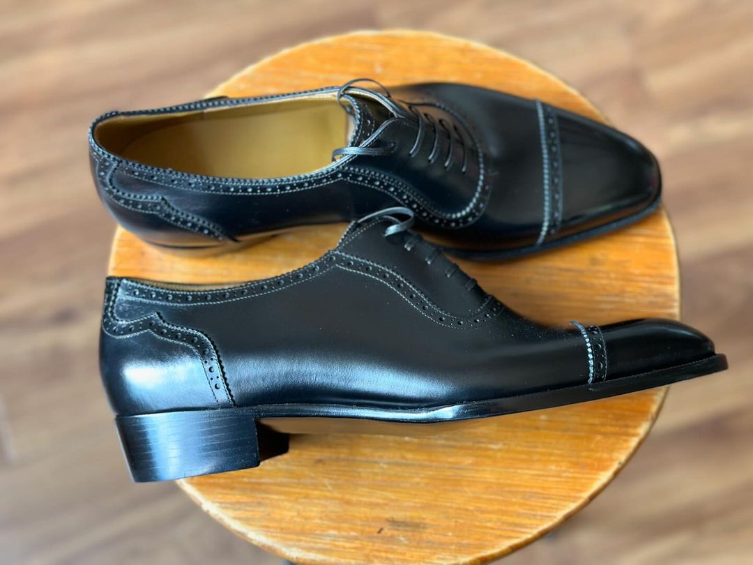 MAJESTIC - URBAN VIRTUOSO BLACK OXFORD LACEUP