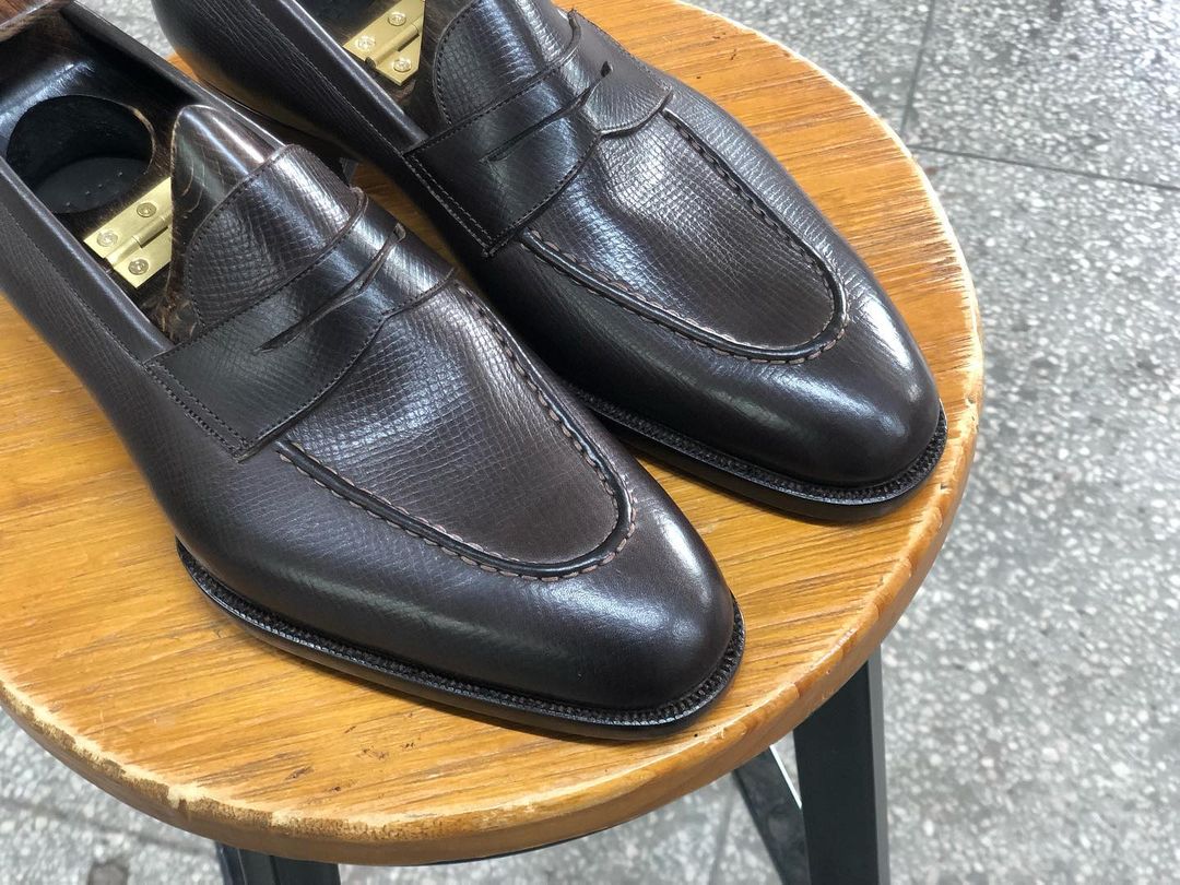 IMPERIAL BROWN - MILLED FINISH CLASSIC LOAFERS