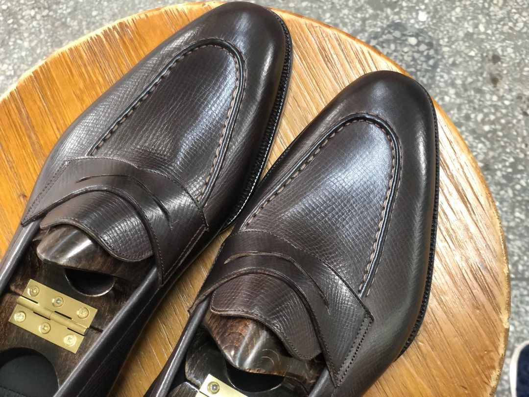 IMPERIAL BROWN - MILLED FINISH CLASSIC LOAFERS