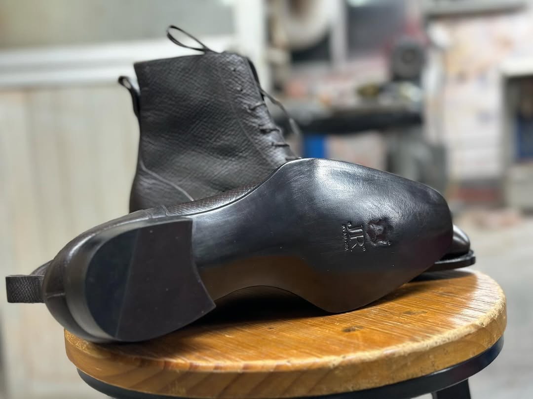 NOEL - DARK COFFEE LACES OXFORDS BOOTS