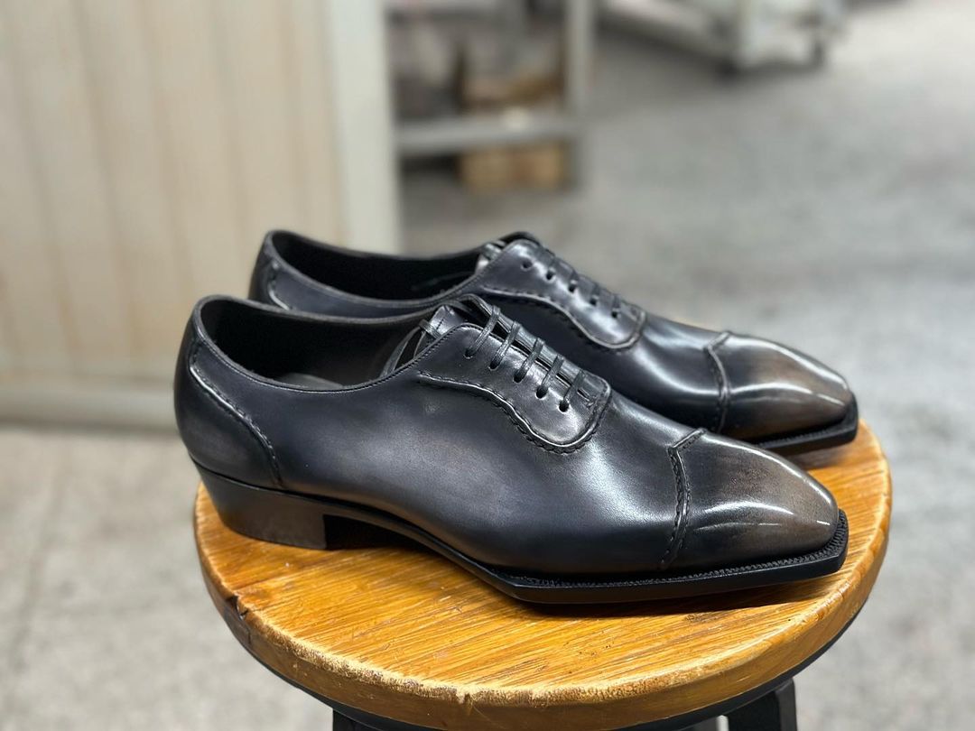 MIDNIGHT - TAILORED TOUCH BLUE OXFORD LACEUP