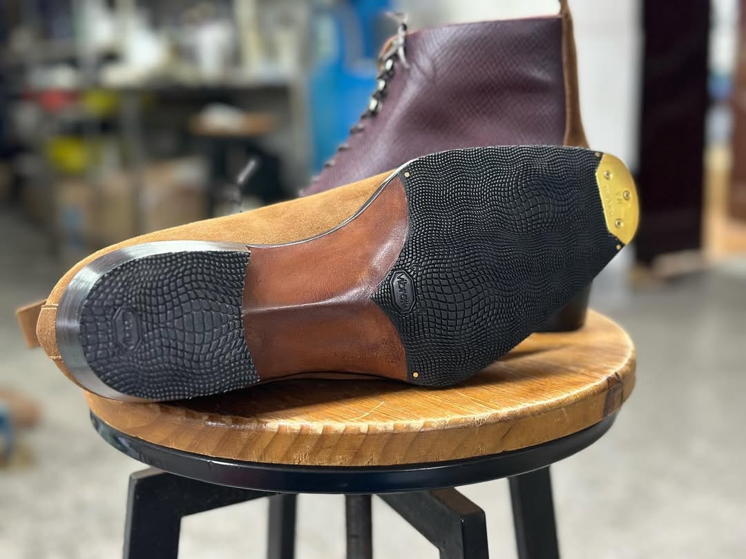 REMY - BROWN SUEDE LACES BALMORAL BOOTS