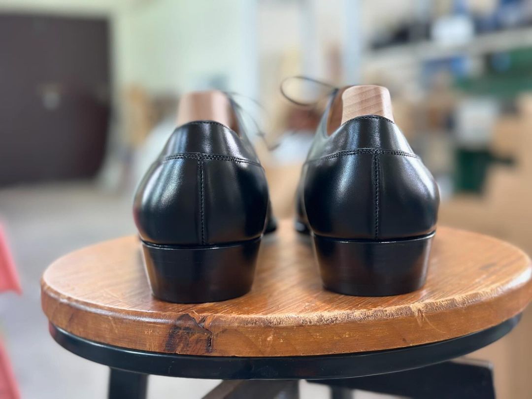 FORME - PREMIUM BLACK CAP TOE OXFORD LACEUP