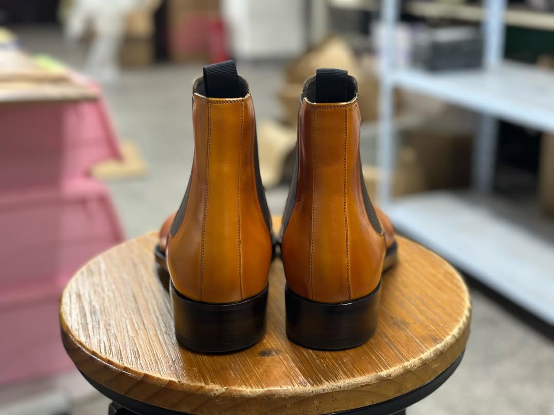 LOUIS - YELLOW BROWN PATINA CHELSEA BOOTS