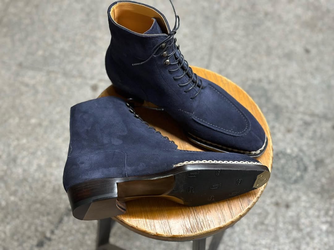 JACQUES - NAVY SUEDE SPLIT TOE DERBY BOOTS