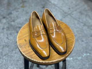 IMPERIAL TAN - PATINA FINISH CLASSIC LOAFERS