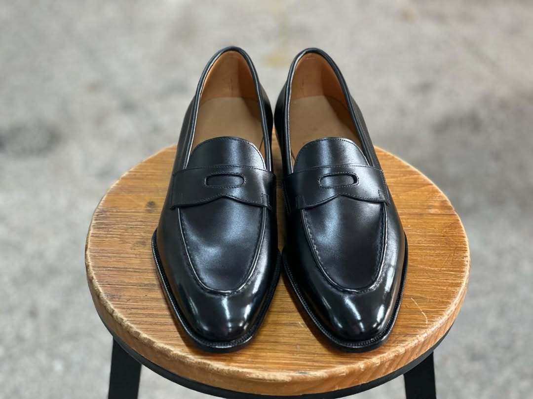 IMPERIAL BLACK - PATINA FINISH CLASSIC LOAFERS