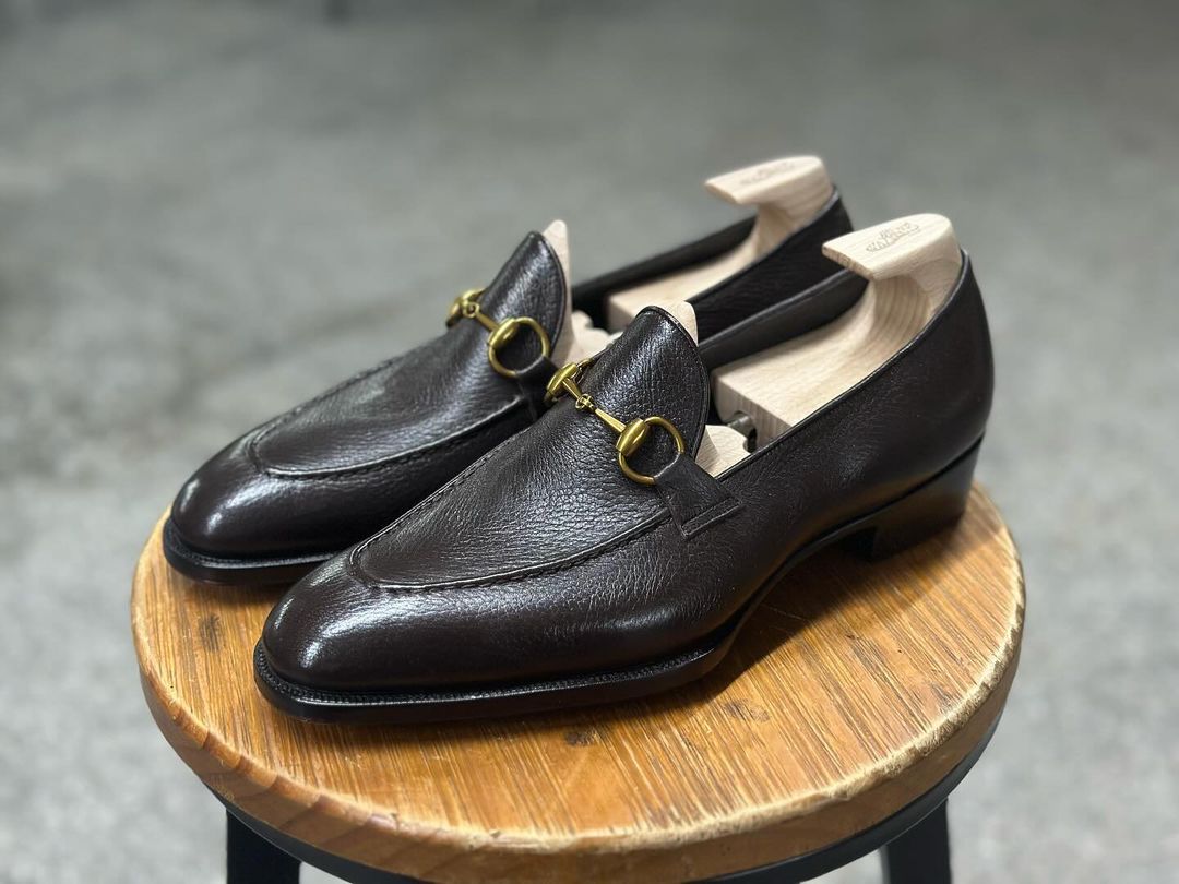SIENNA  - BROWN MILLED HORSEBIT LOAFERS