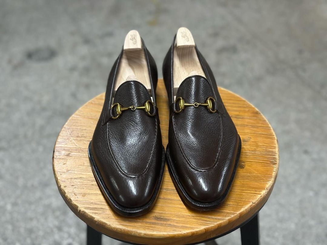 SIENNA  - BROWN MILLED HORSEBIT LOAFERS