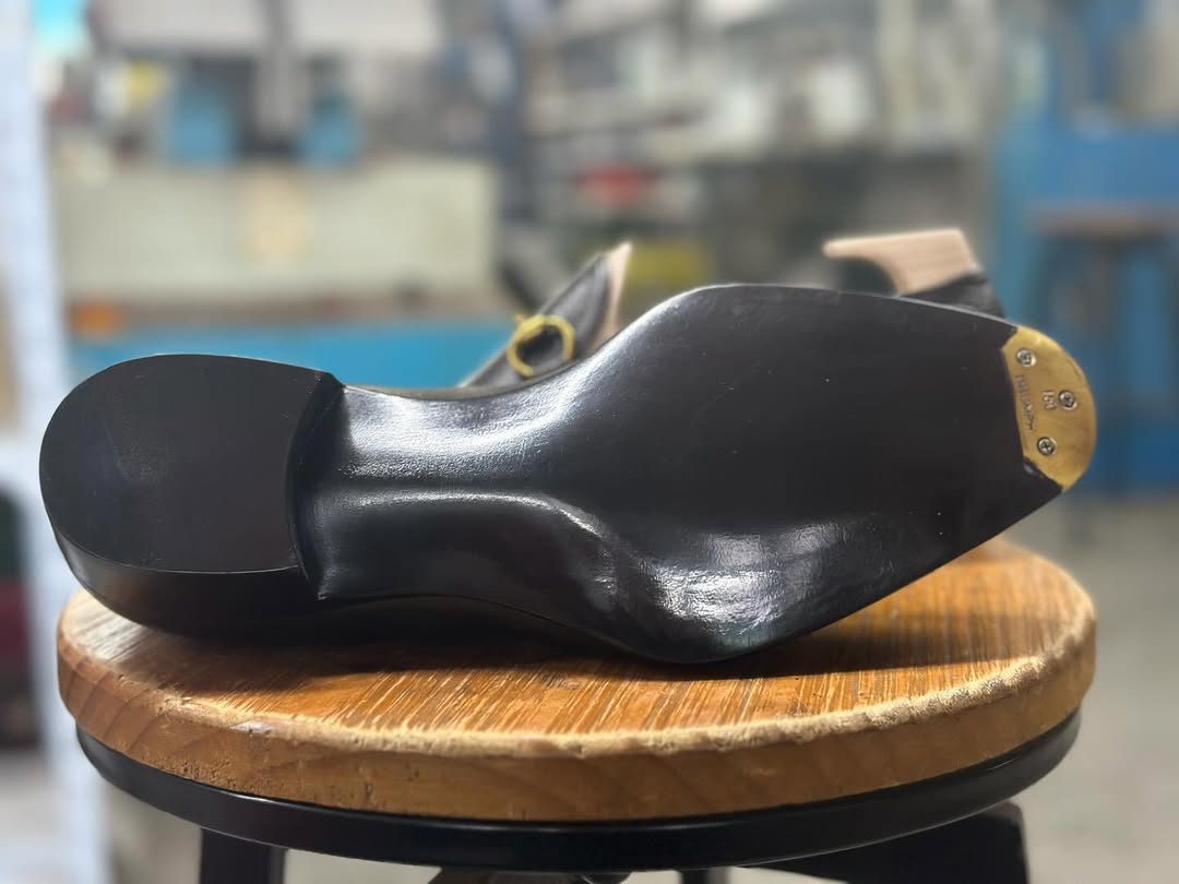 SIENNA  - BROWN MILLED HORSEBIT LOAFERS