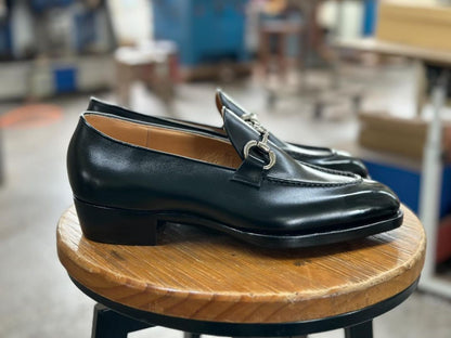 SIENNA - ETERNAL BLACK HORSEBIT LOAFER
