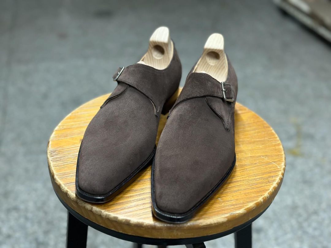 MOCHA GRACE -  BROWN SUEDE SINGLE MONKSTRAP
