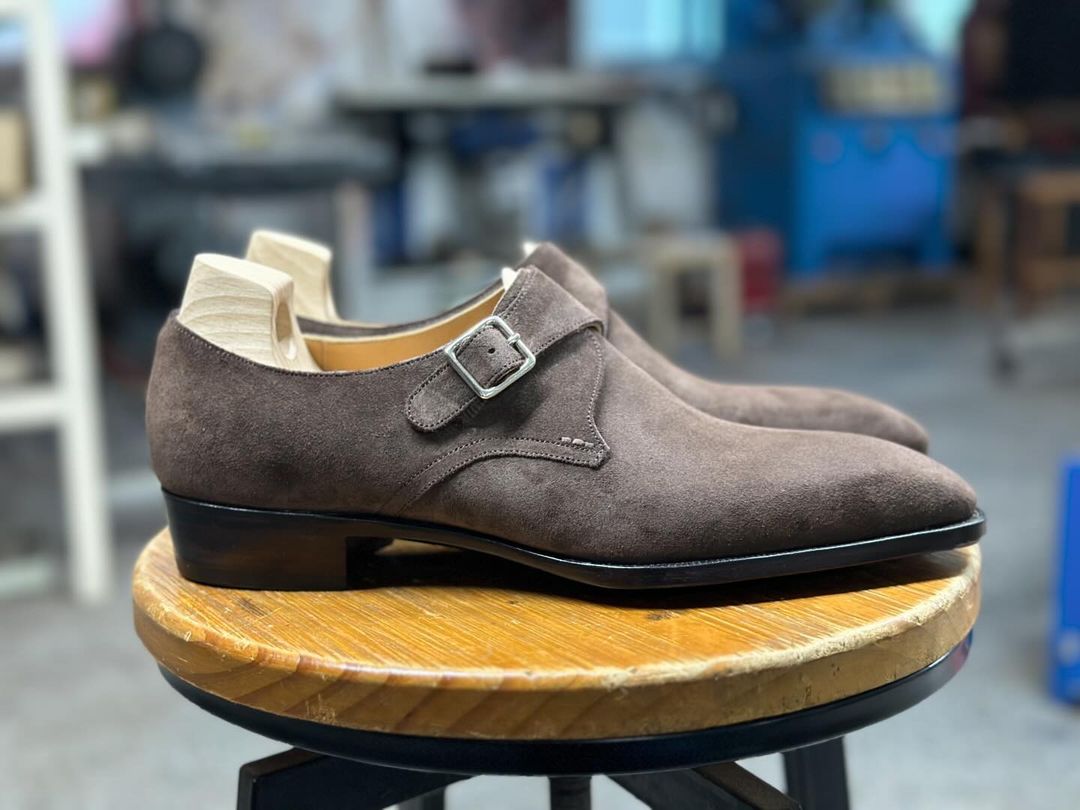 MOCHA GRACE -  BROWN SUEDE SINGLE MONKSTRAP
