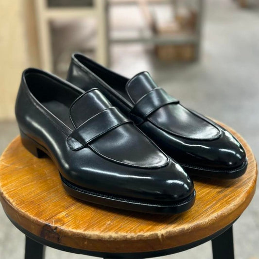 SIGNATURE MEN'S - BLACK LUXE CLASSIC SLIP ONS