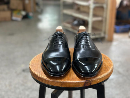 ROBERTO - SEAMLESS STYLE MENS'S BLACK CAPTOE OXFORDS