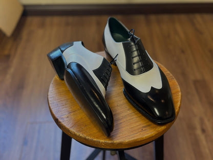 ROBERT - Black & White Oxfords