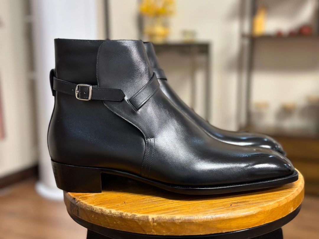 VINTAGE BLACK JODHPURI STYLE BOOT