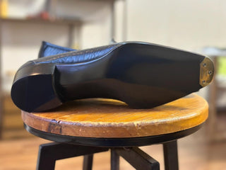 DARWIN FIDDLEBACK | BLACK TWISTED PENNY LOAFERS