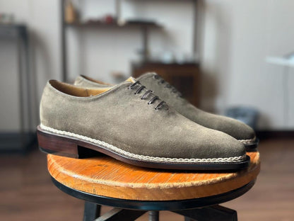 CHRIS - OLIVE SUEDE WHOLECUT OXFORD LACEUP