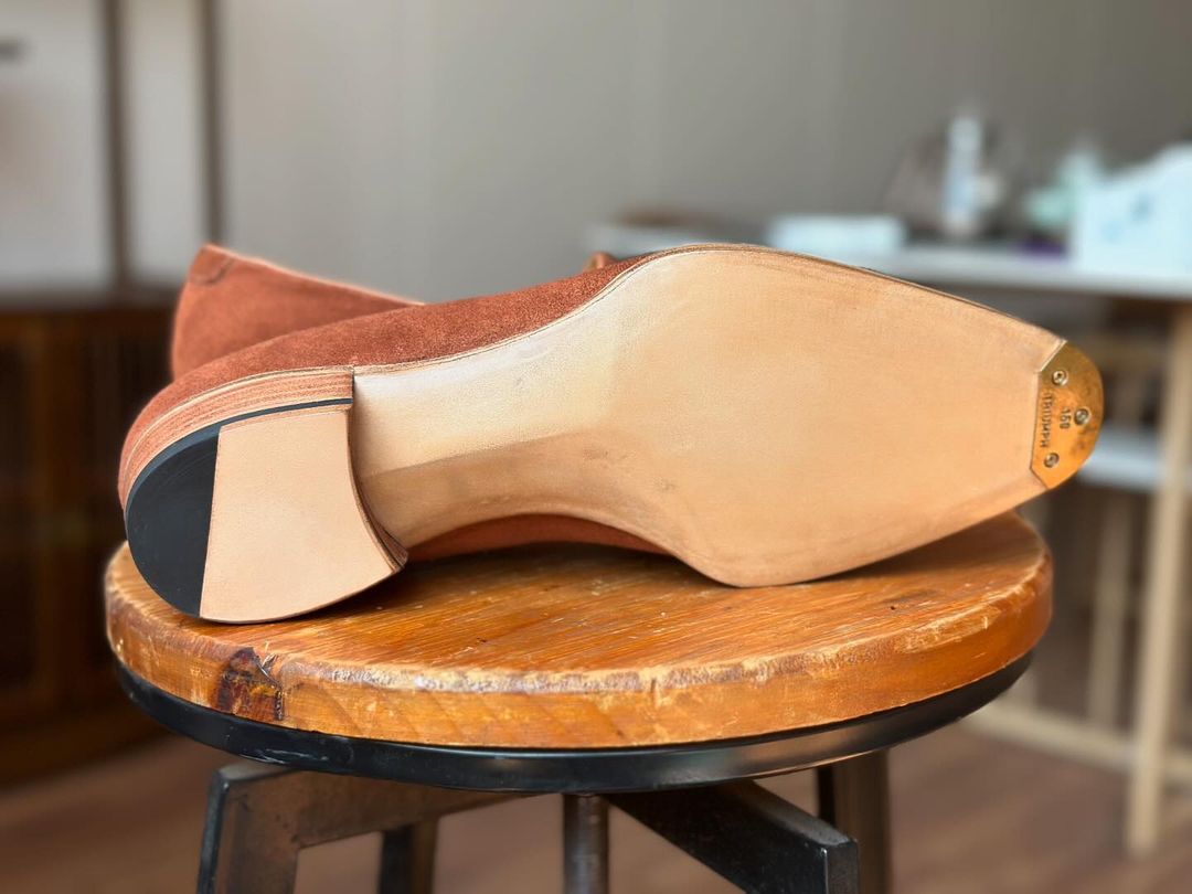 DARWIN - TAN SUEDE ELITE LOAFER