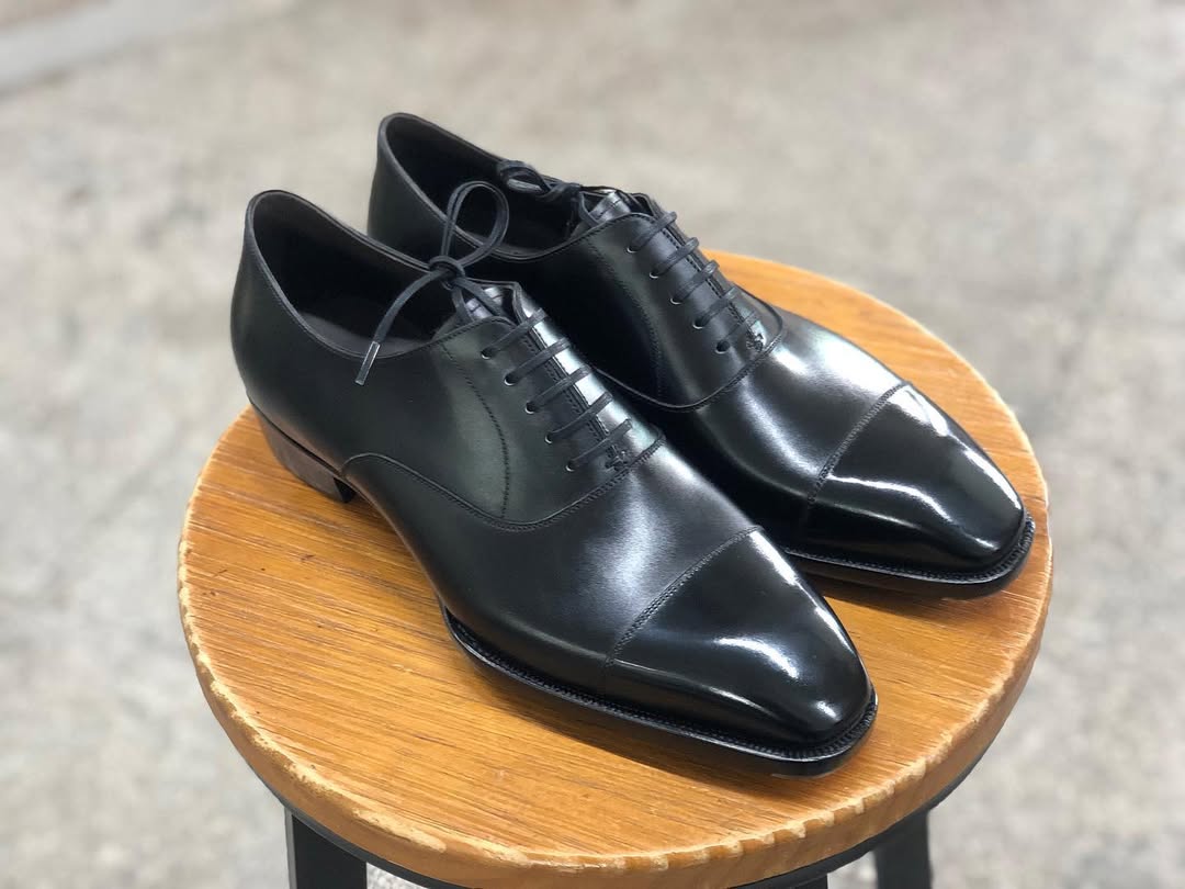 TITAN - MYTHICAL BLACK CAPTOE OXFORD LACEUP