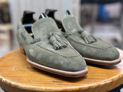 HULK - OLIVE SUEDE TESSEL LOAFER