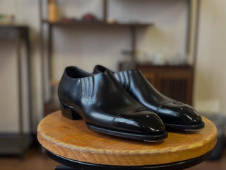 CHARLES - BLACK LEATHER CAP TOE LOAFERS