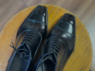 Marcus - BLACK CAPTOE OXFORD LACEUPS