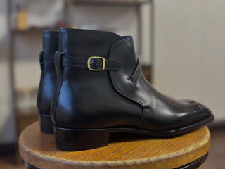 MACKENZIE FIDDLEBACK | BLACK JODHPUR BOOTS