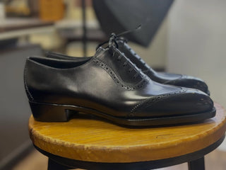 PETER FIDDLEBACK | BLACK V CAPTOE OXFORDS