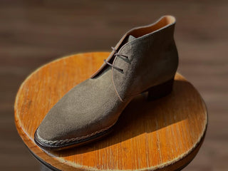 AVERY - CHUKKA BOOTS