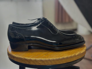 BRANDON FIDDLEBACK | BLACK PATENT LEATHER OXFORD