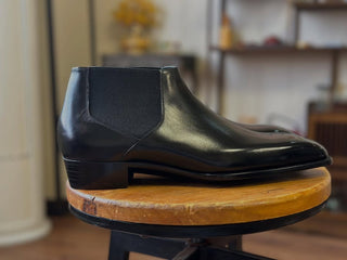 AIDAN FIDDLEBACK | BLACK LEATHER ANKLE BOOTS
