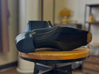 AIDAN FIDDLEBACK | BLACK LEATHER ANKLE BOOTS