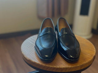 ADRIAN FIDDLEBACK | BLACK TWIST PENNY LOAFER