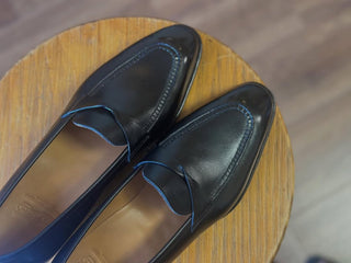 ADRIAN FIDDLEBACK | BLACK TWIST PENNY LOAFER