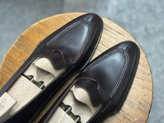 SIENNA - COFFEE BROWN SPLIT TOE TWISTED STRAP LOAFER