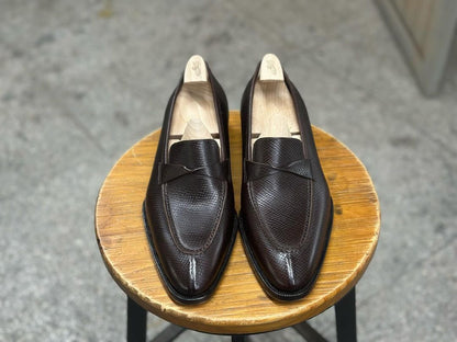 SIENNA - COFFEE BROWN SPLIT TOE TWISTED STRAP LOAFER